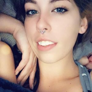 Meet your Posher, Corrinne